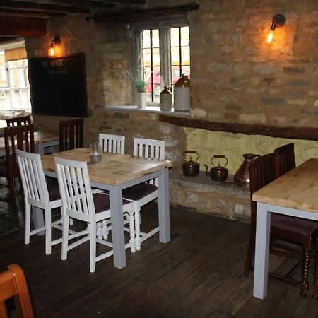 The George Inn Lower Brailes Dış mekan fotoğraf